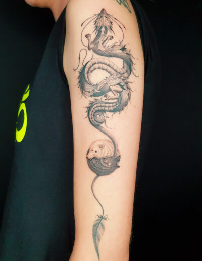 Drache Arm Tattoo