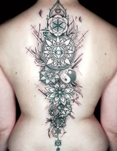 Geometrisches QI Blumen Lotus Tattoo