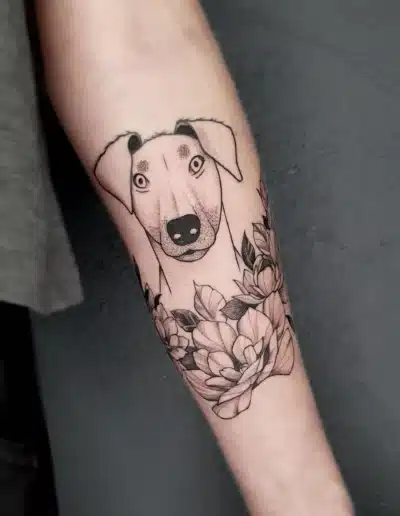 Hundetattoo auf Arm