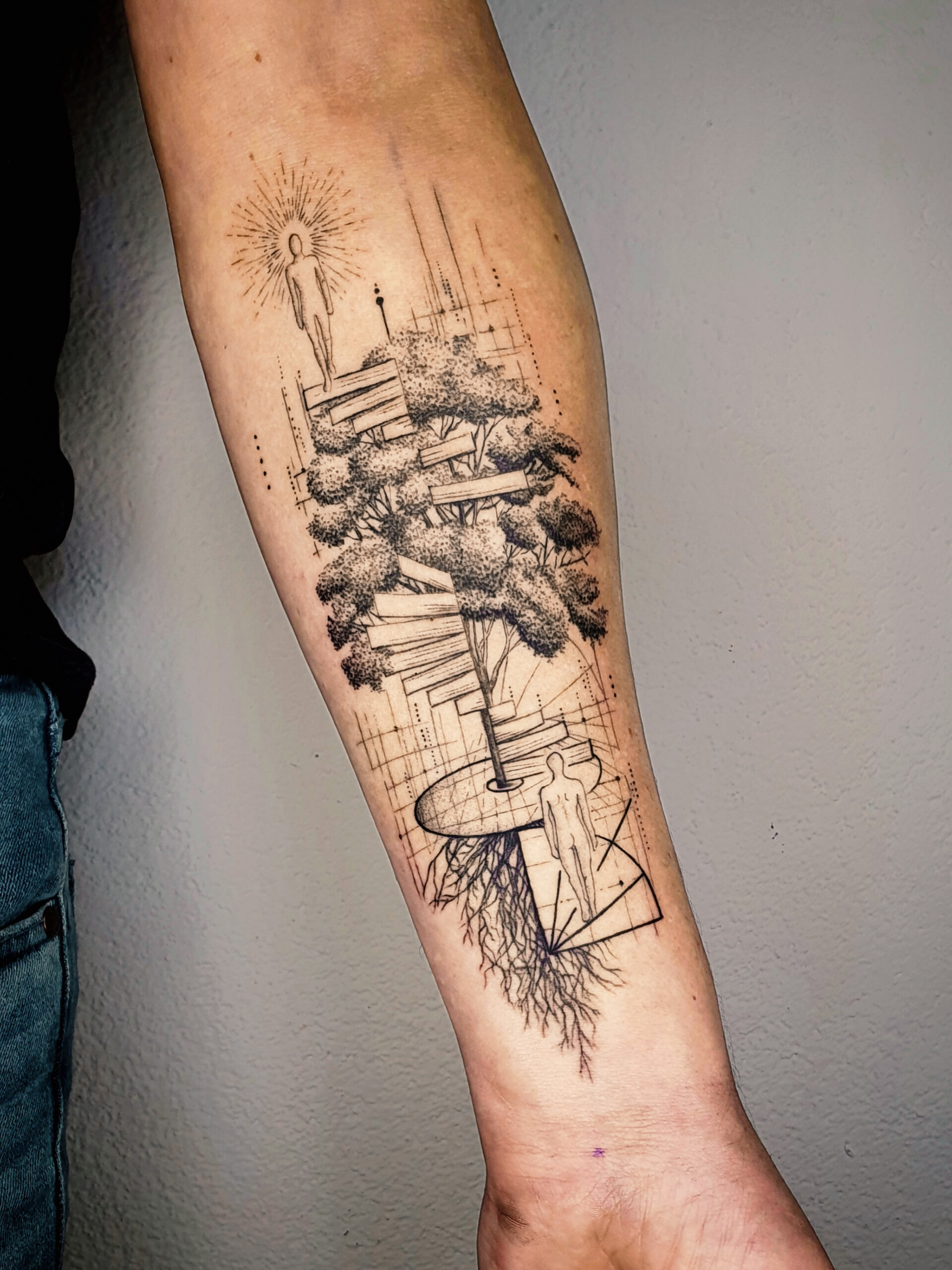 Baum Arm Tattoo