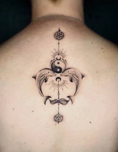 Grossflächiges Rücken-Tattoo für Männer von EB Tattoo St. Gallen