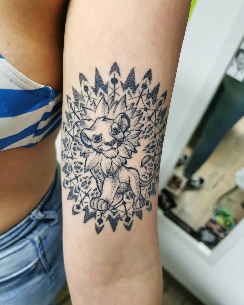 Dotwork Ornament am Unterarm, von Jens