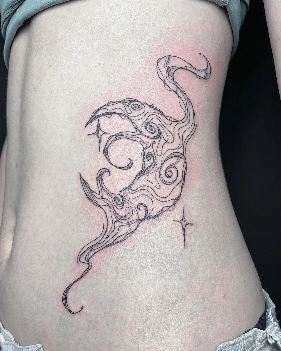 Cybersigilism Tattoo an der Flanke, von Silas