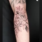 FLOWERS – Instagram Highlight von EB Tattoo